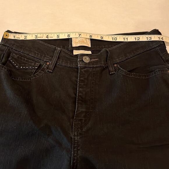 Levi’s 512 Perfectly Slimming Capri Size 10 - Picture 3 of 11